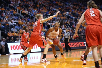 Lady Vols Throttle Davidson, 75-40