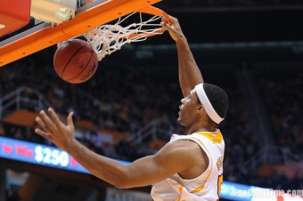 Vols return to the win column, 72-57.