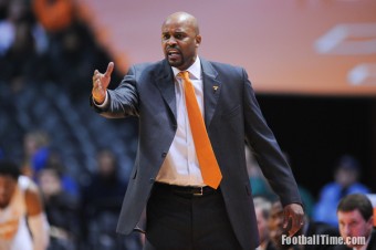 Vols fall at Georgia, 78-68.