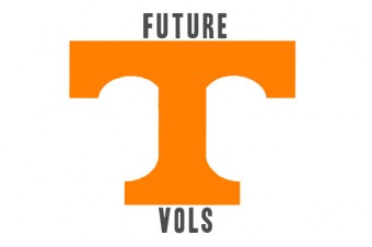 4-star defensive end Joe Henderson commits to Tennessee.